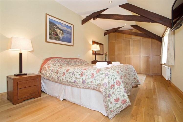 Perchwood Shippon | Tuckenhay | Toad Hall Cottages